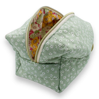 Minty Carry All Bag