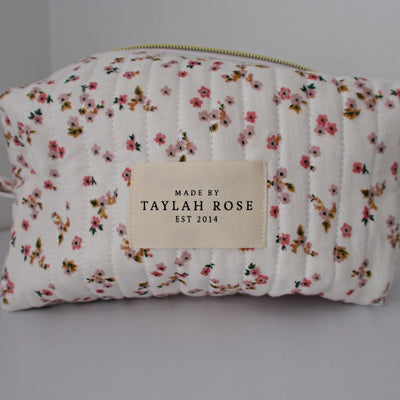 Dainty Carry All Bag