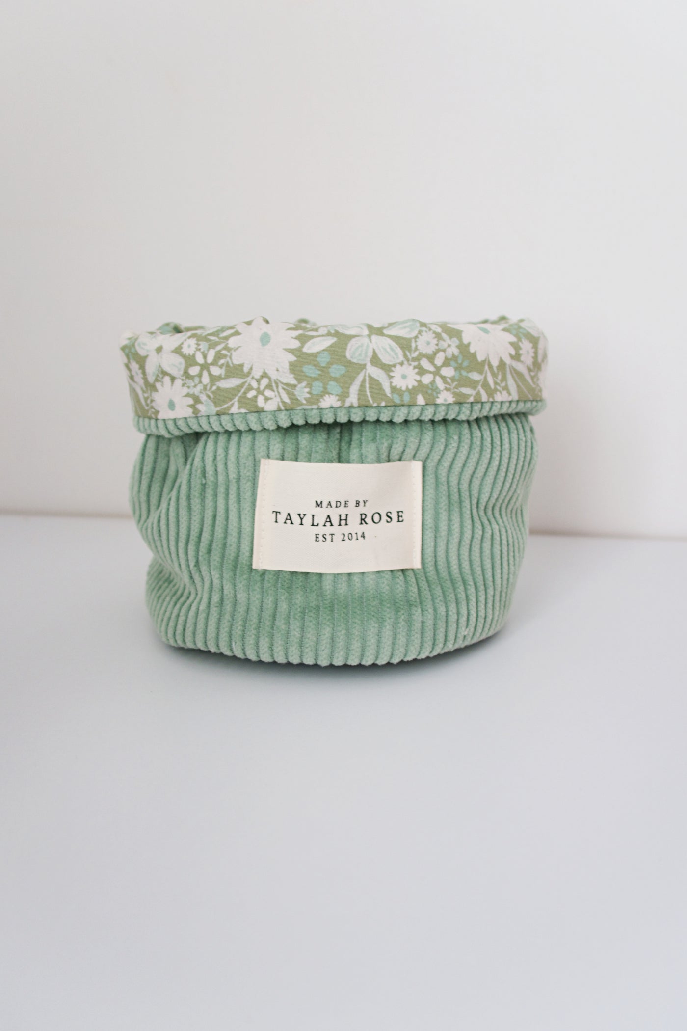 Meadow Vanity Bucket