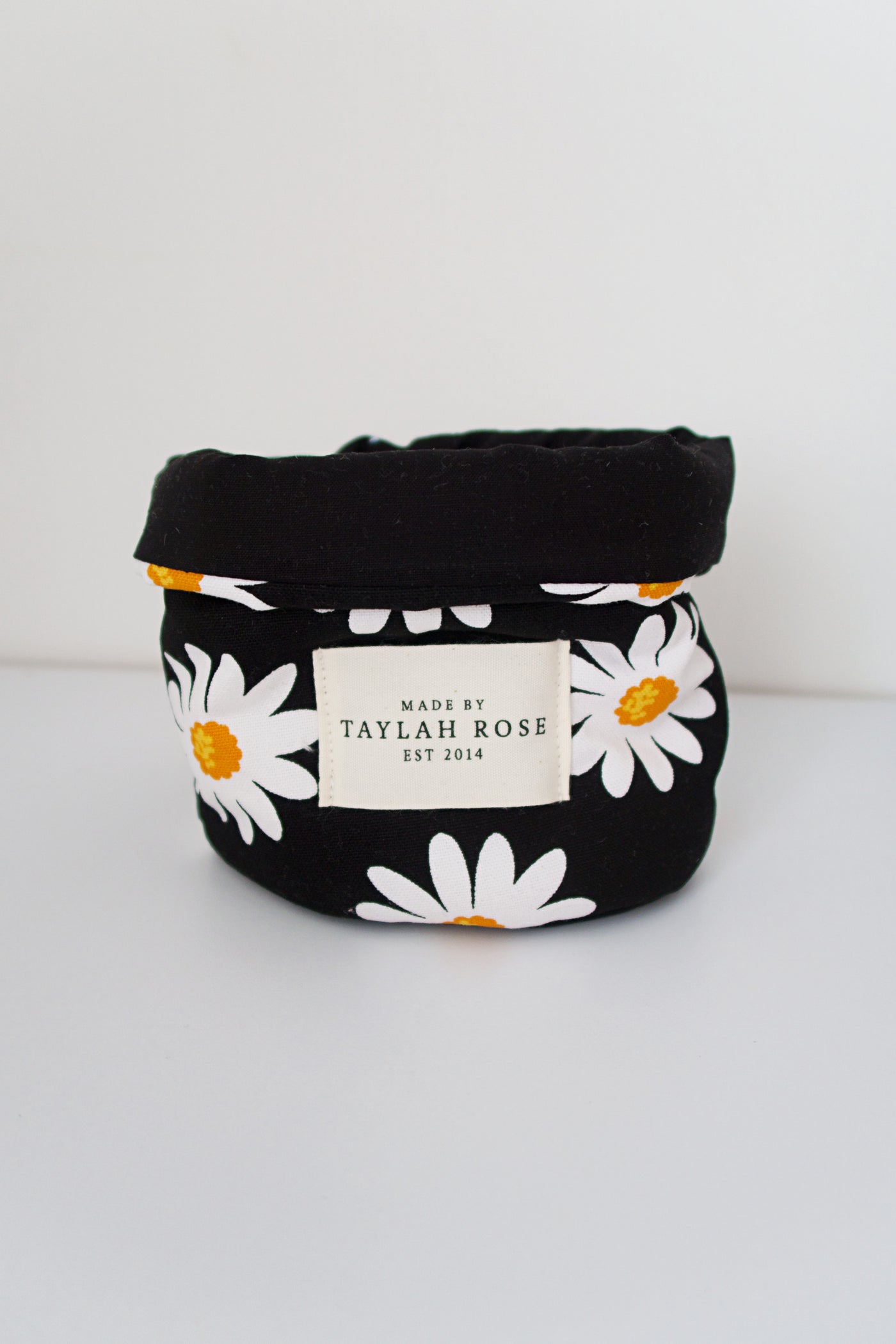 Black Daisy Vanity Bucket