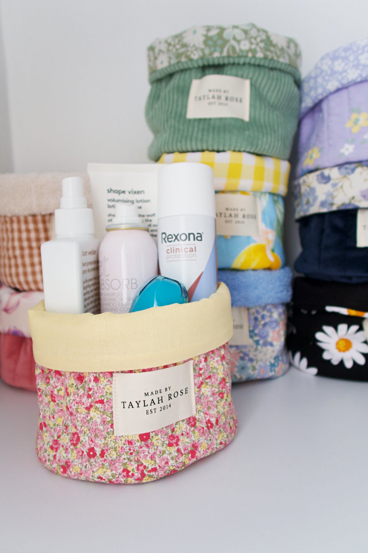 Penelope Vanity Bucket